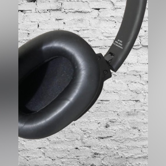 Mpow H12 - ANC- Wireless/BT Noise Cancelling Headphones (Black)- used - Picture 5 of 6